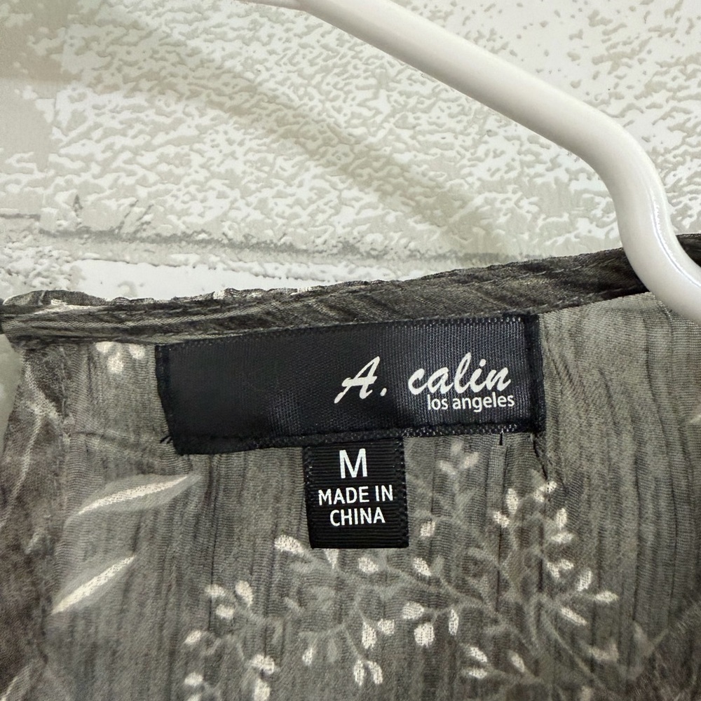 A. Calin Los Angeles sheer gray long-sleeve blouse floral embroidered M #3043 - Picture 7 of 8